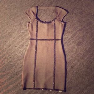 🔴 Guess Taupe Bandage Dress